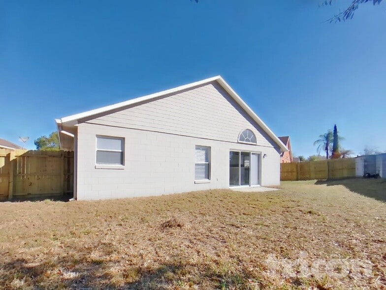 Building Photo - 1998 Grasmere Dr