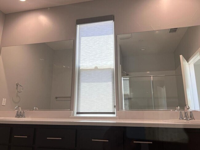 Building Photo - 1010 Mud Pie Ln