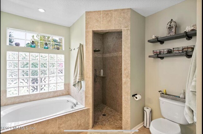Building Photo - Beautiful 3/2 in Desirable John's Creek