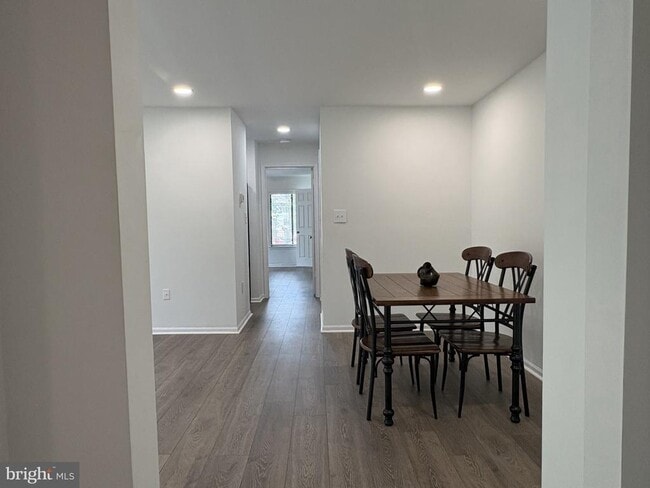 Building Photo - 9574 Jayhawk Terrace