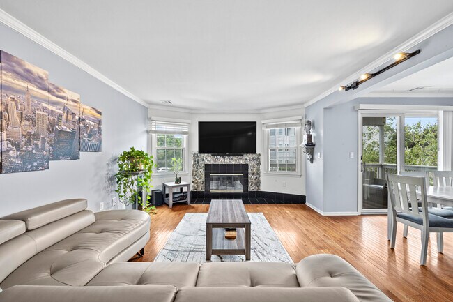 Living Room - 13 Crystal Ln