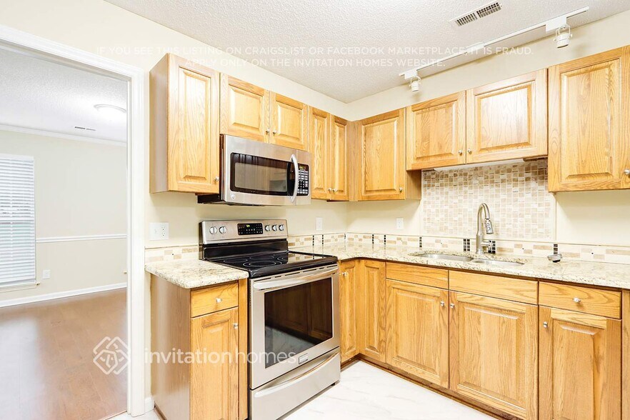 Building Photo - 4516 Brownes Ferry Rd