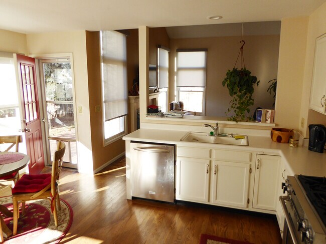 Building Photo - 4429 Monte Carlo Dr