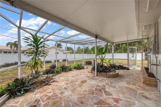 Building Photo - 106 15th St