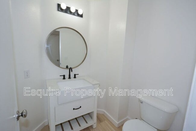 Building Photo - 1159 Oyster Pl