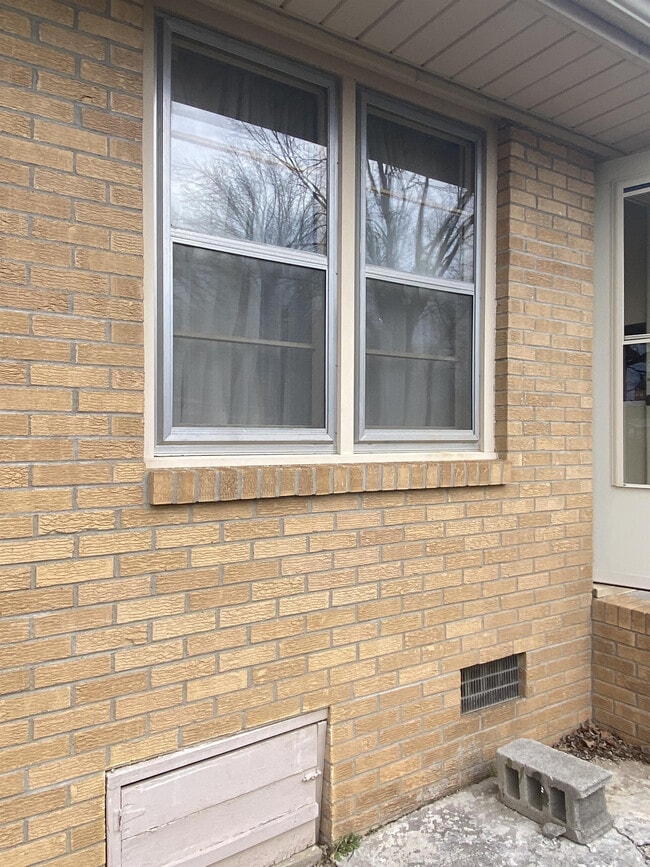 Building Photo - 3429 Leland Cir