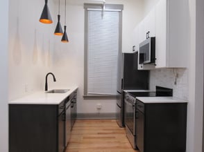 Building Photo - 1725 Elm St