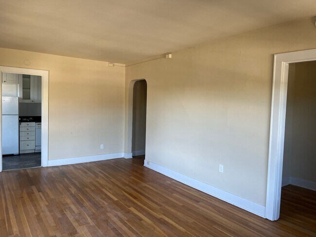 Interior Photo - Loch Kelden