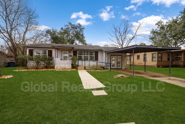 Building Photo - 408 Aviation Ave