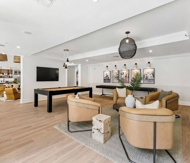 Building Photo - 4504 W Spruce St