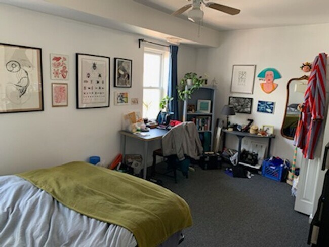 Building Photo - 931 S 10th St