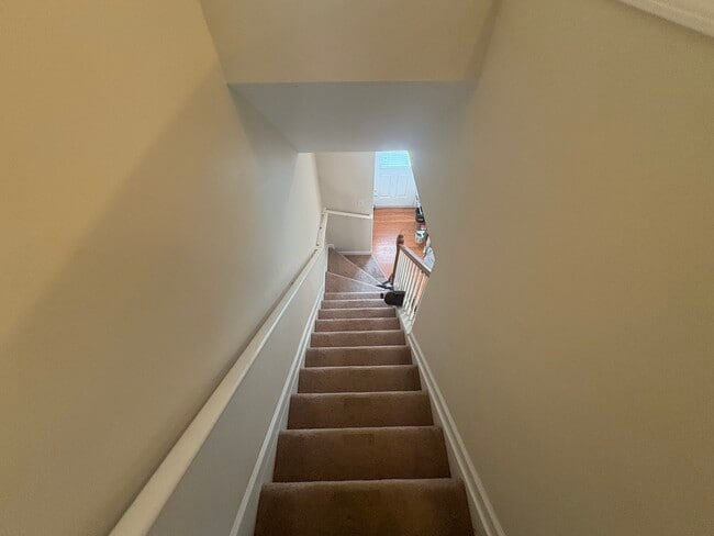 Building Photo - 1044 Annazanes Ct