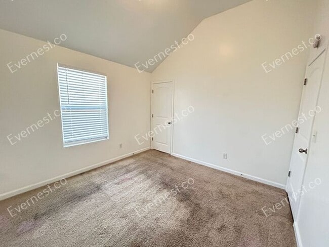 Building Photo - 5876 Grande River Rd
