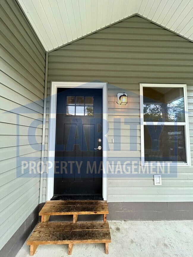 Building Photo - Single level, 3 bedroom home!