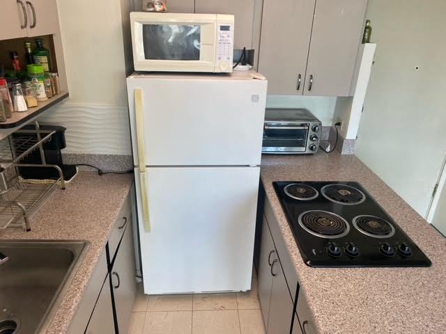 Building Photo - 445 Seaside Ave