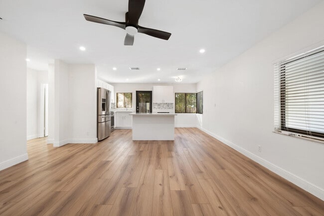 Building Photo - 1512 Fletcher St