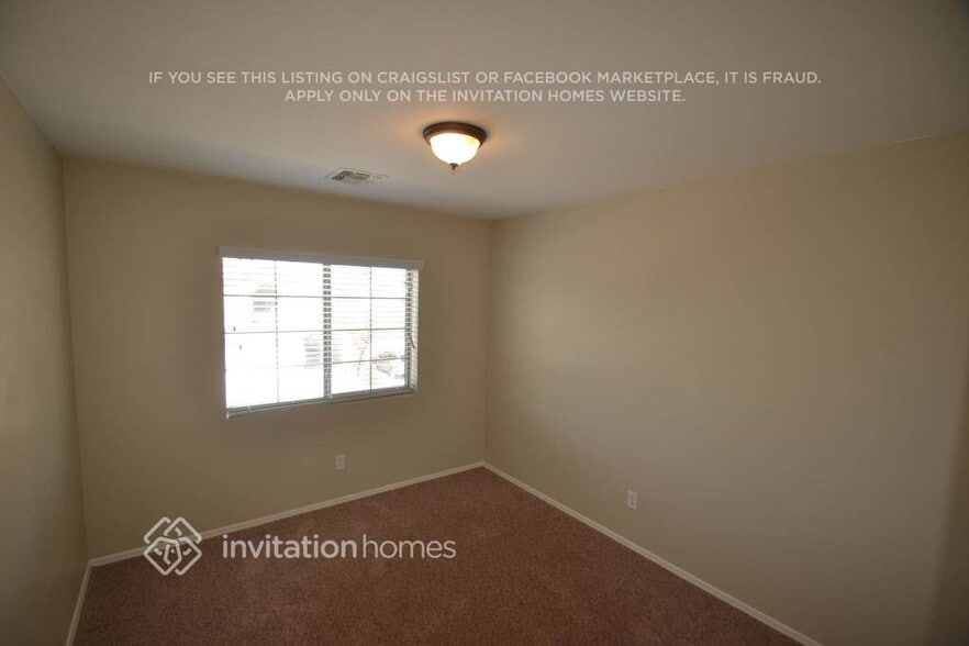 Building Photo - 13029 W Lisbon Ln