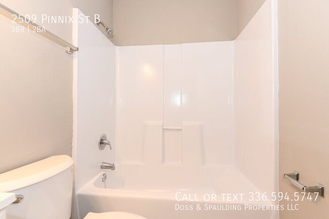 Building Photo - 2509 Pinnix St