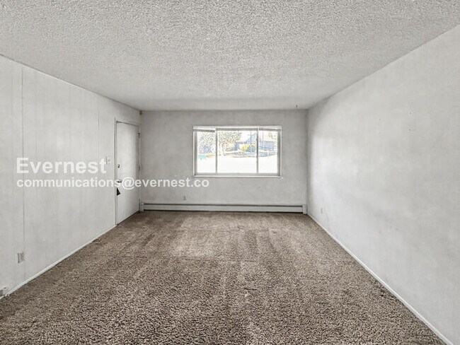 Building Photo - 4311 N Chestnut St