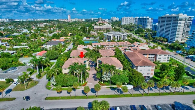 Building Photo - 921 Osceola Dr