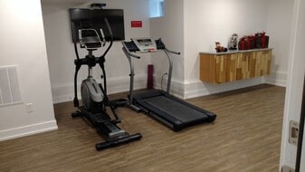 Building Photo - 829 N Pennsylvania St