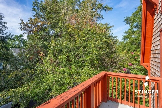 Building Photo - 408 Coquinas Ln