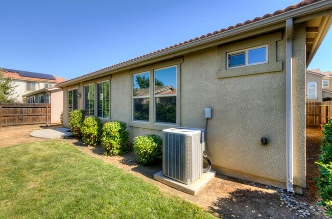 Building Photo - 3260 Alps Ln