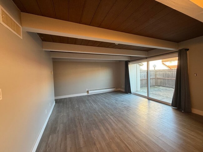 Building Photo - 79 Avram Ave