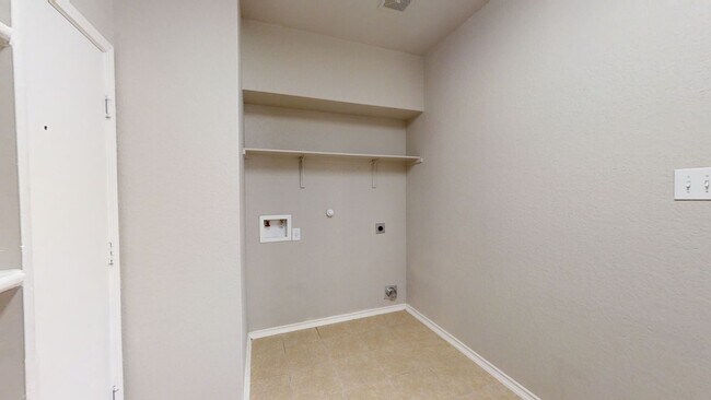 Building Photo - ALAMO RANCH Well-Maintained Beauty! 3bd/2.5ba - Northside Schools