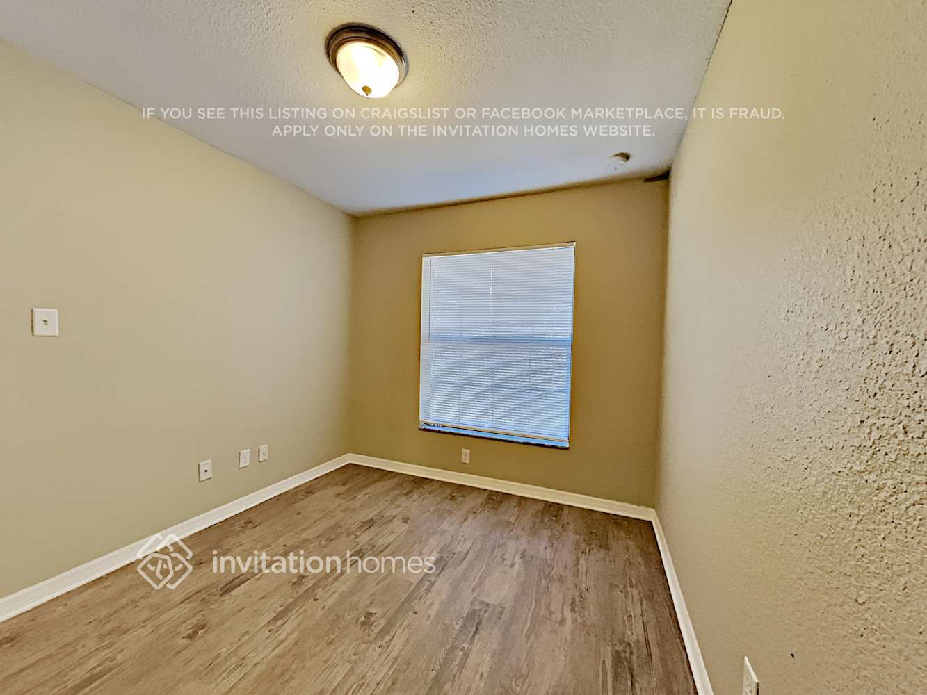 Building Photo - 979 N Jerico Dr