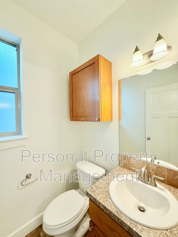 Building Photo - 3344 NW 47th Dr