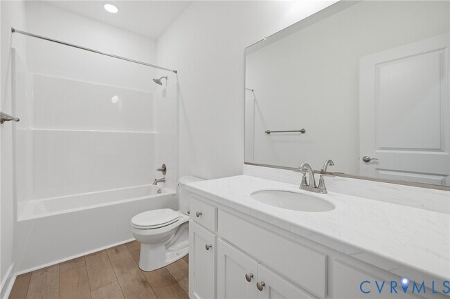 Building Photo - 21161 Baileys Ln