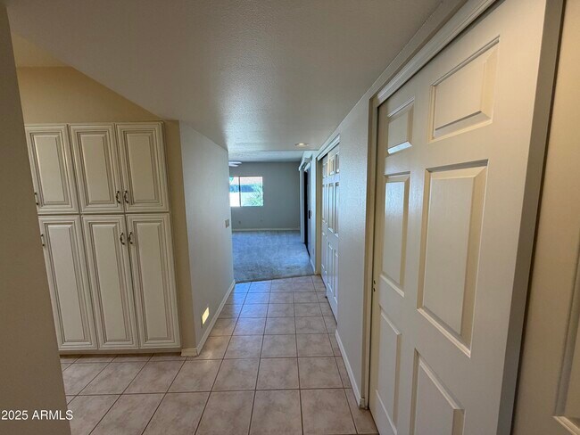 Building Photo - 26629 S Sageberry Dr