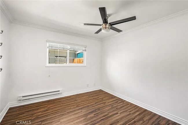 Building Photo - Charming 1-Bed Cottage with Utilities Included, Garage & In-Unit Laundry – Huntington Beach