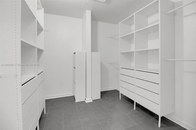 Building Photo - 13505 SW 122nd Ave