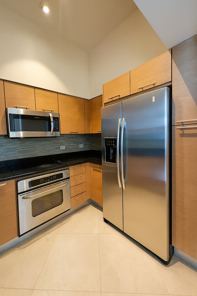 Building Photo - 31 SE 5th St