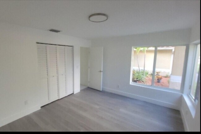 Building Photo - 1191 NW 101st Way