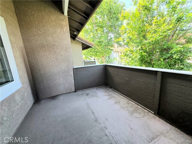 Building Photo - 3645 Country Oaks Loop