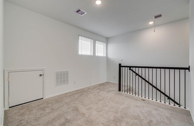 Building Photo - 24838 Harrow Mdw Dr