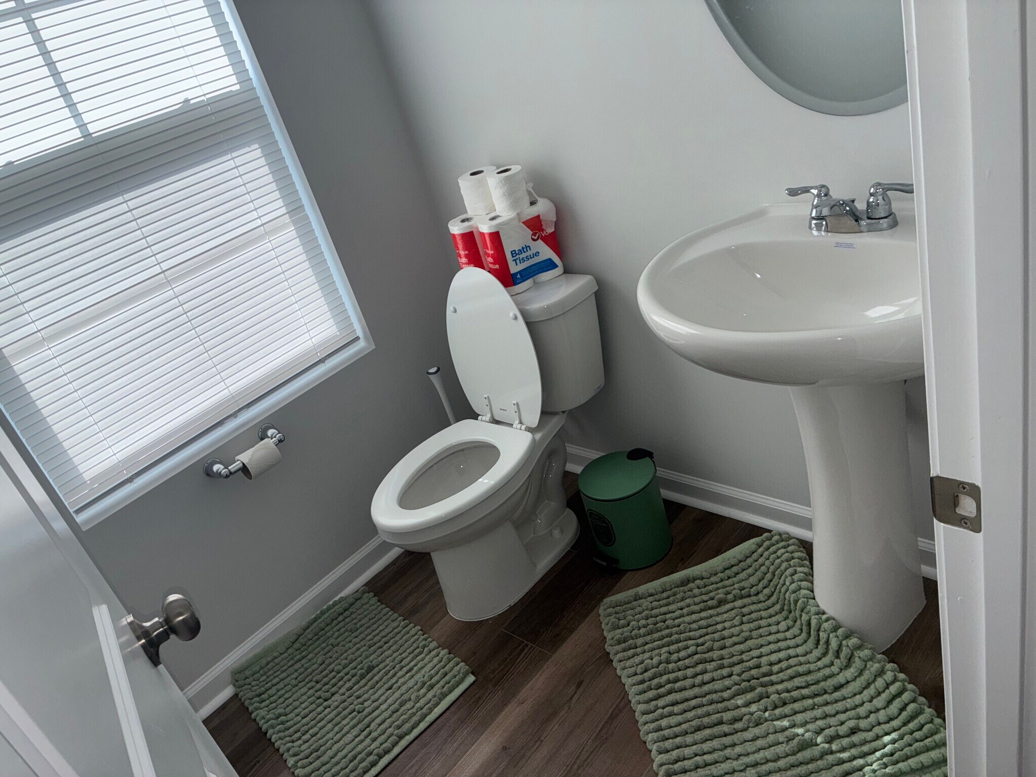 Building Photo - Room in Townhome on Poe Farm Ave