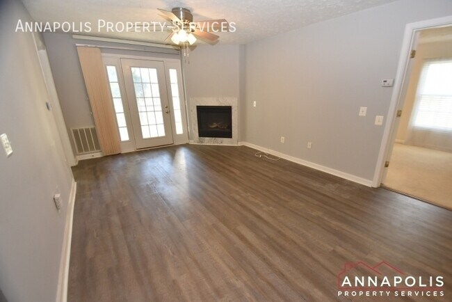 Building Photo - 657 Burtons Cove Way