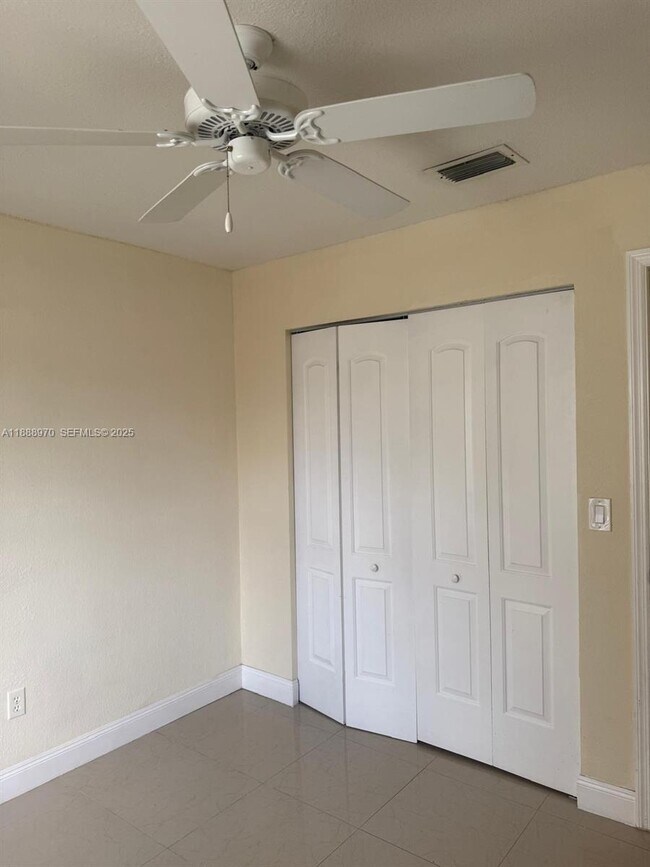 Building Photo - 26553 SW 125th Ct