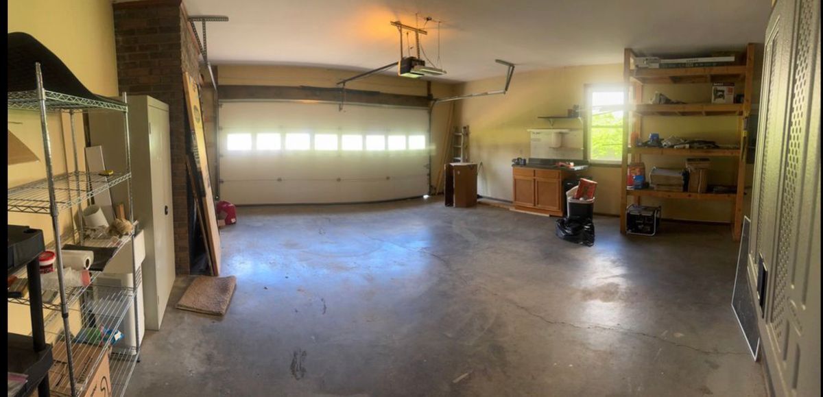 Building Photo - 806 Lois Ln