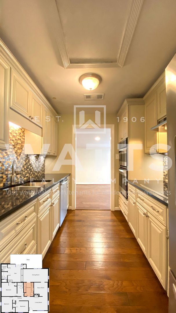 Building Photo - Wonderful 3 Bedroom Cottage in Crestline P...