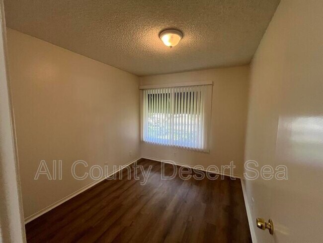 Building Photo - 5832 Nordina Dr