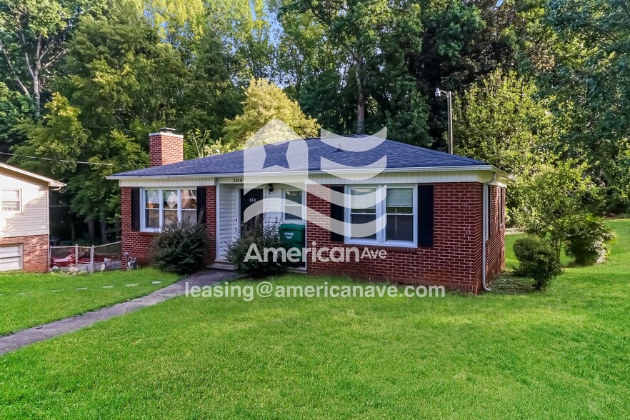 Building Photo - 104 Forest Ln Dr