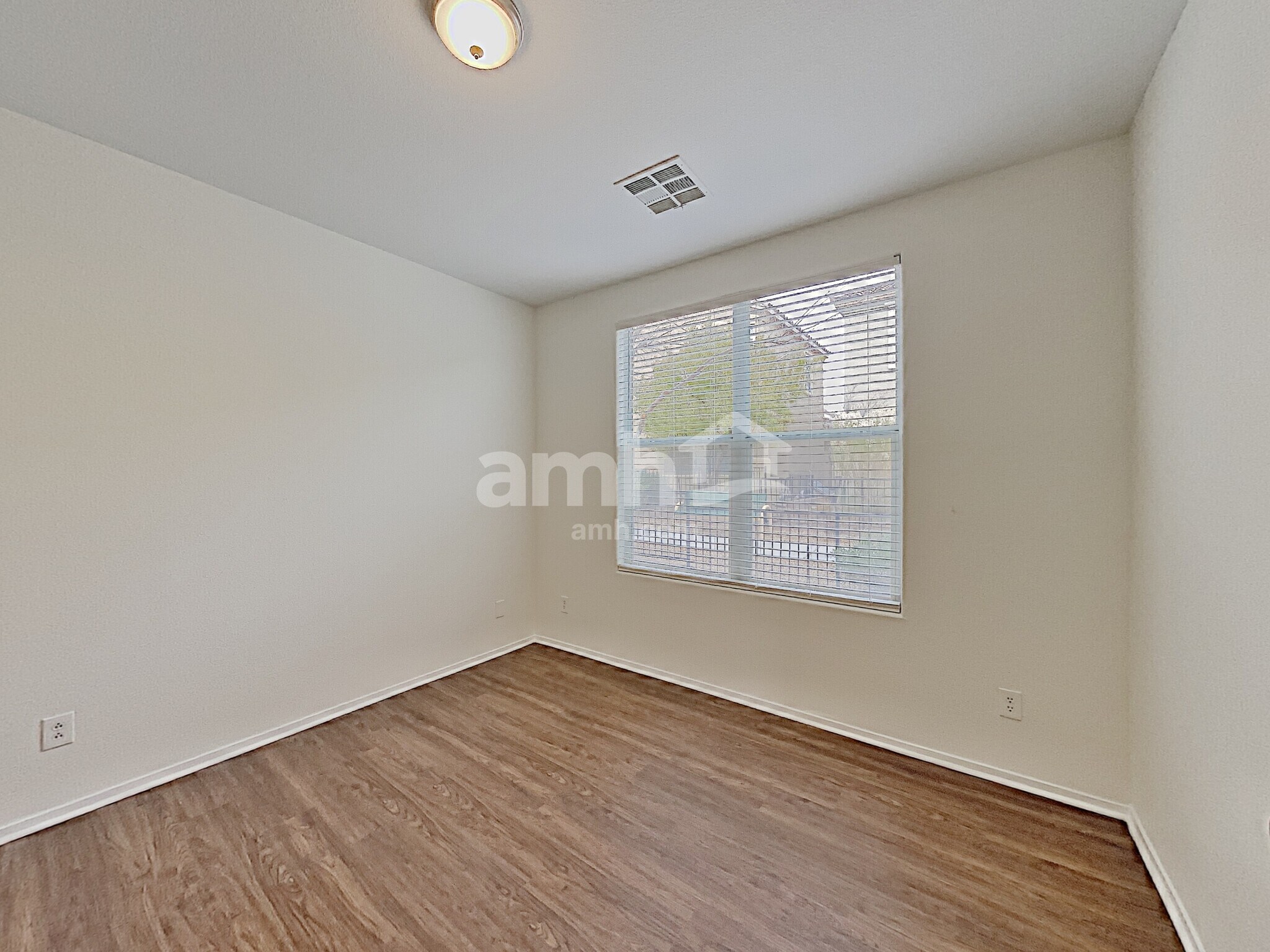 Building Photo - 8834 Salvestrin Point Ave