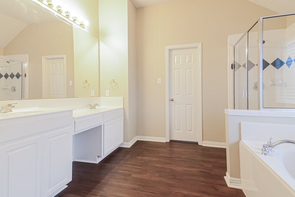 Building Photo - 1619 Marble Falls Dr