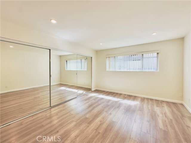 Building Photo - 525 E Verdugo Ave