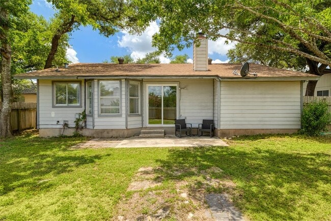Building Photo - 804 Lone Tree Ct